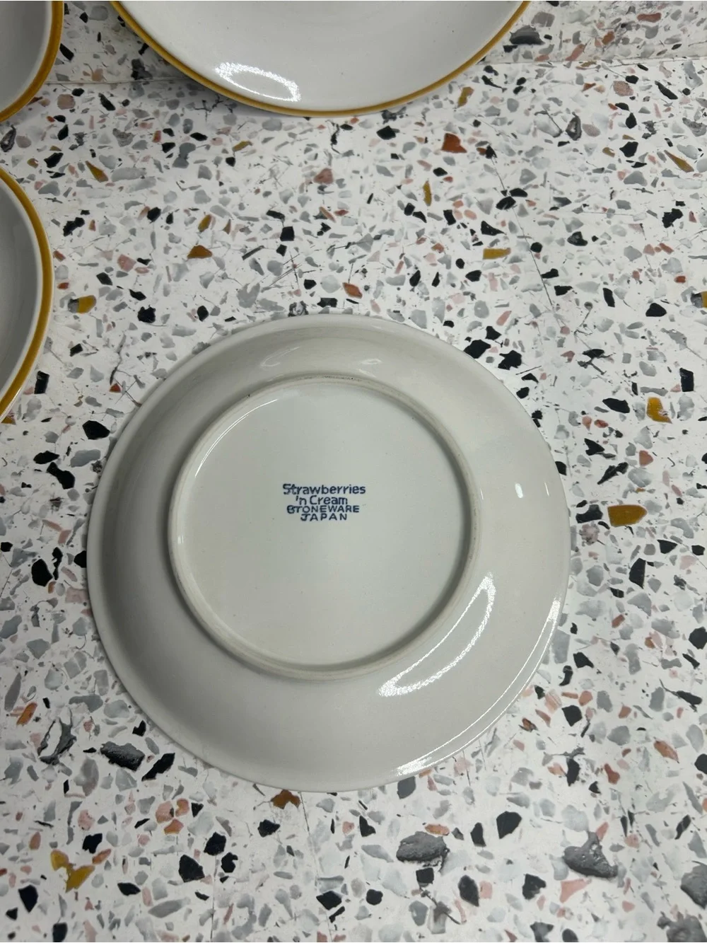 Vtg Lot of 4 Strawberries N Cream Plates 6 3/4” Dessert, Bread Plates